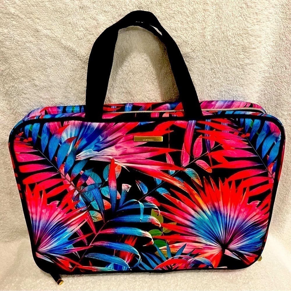 Cosmetic/jewelry travel case